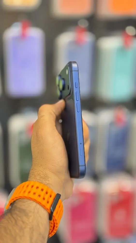 گوشی اپل iPhone 17 Pro دست دوم (استوک) | بدون رجیستر | حافظه 256 گیگابایت | پارت نامبر zaa | بدون باز شدگی | دو سیمکارت - تصویر ۲